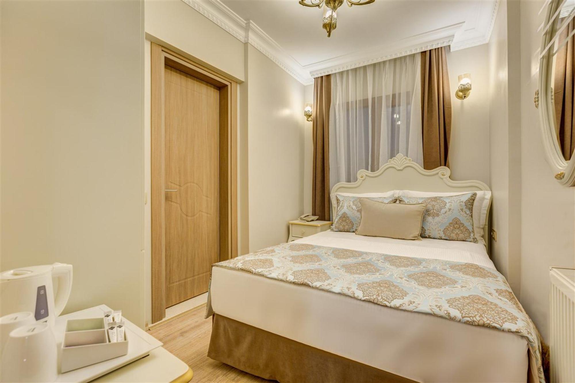 Cunda Oezerbey Konagi (Adults Only) Ayvalik Quarto foto